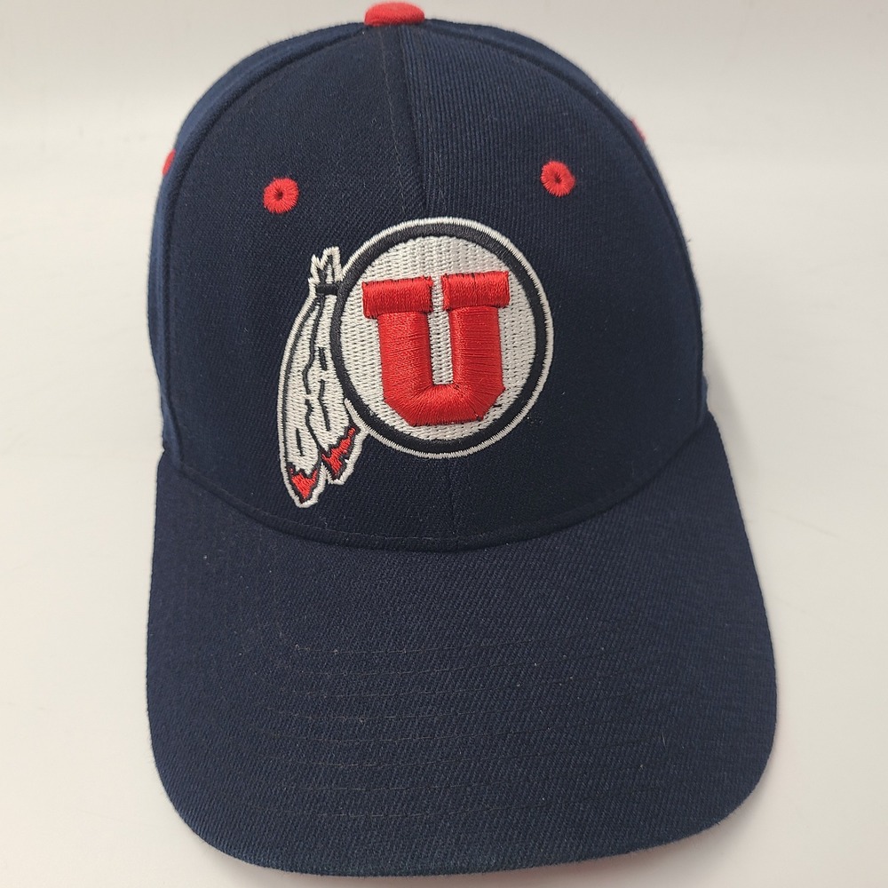Utah Utes Hat Fitted M-L Zephyr Blue Red NCAA University Logo Acrylic Blend Men
